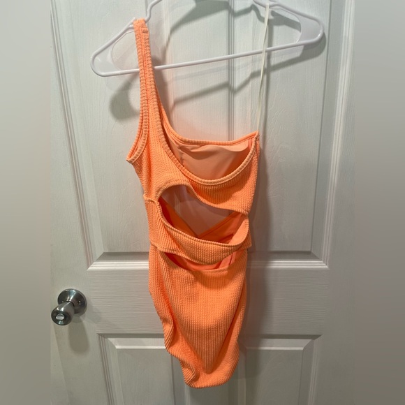 Aerie One-Shoulder Cut-Out LONG One Piece Swimsuit - Picture 2 of 3